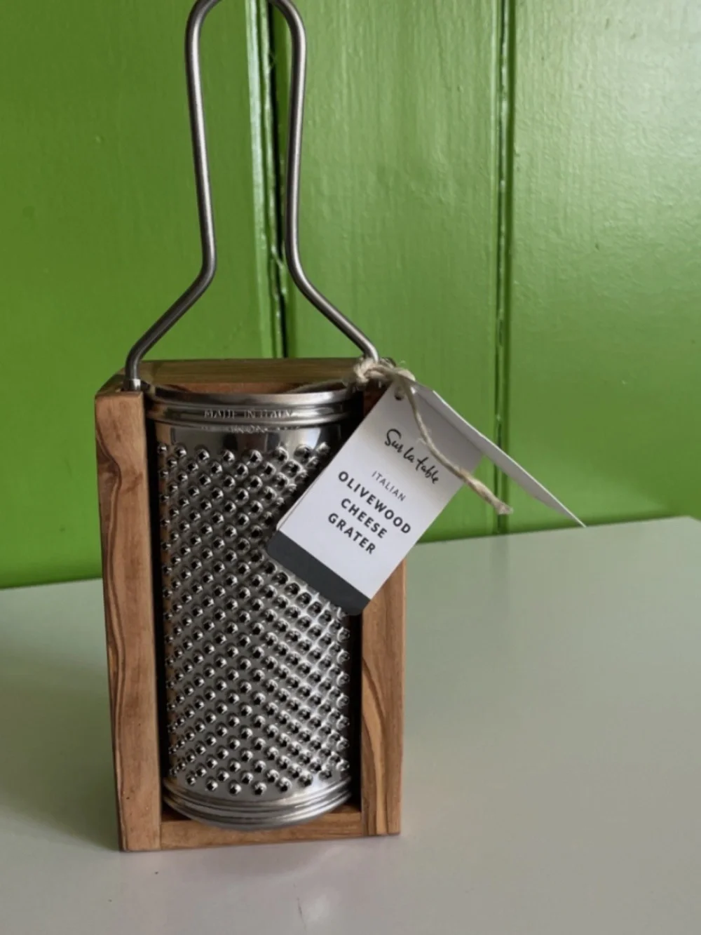 NEW - SUR LA TABLE ITALIAN OLIVE WOOD BOX CHEESE GRATER